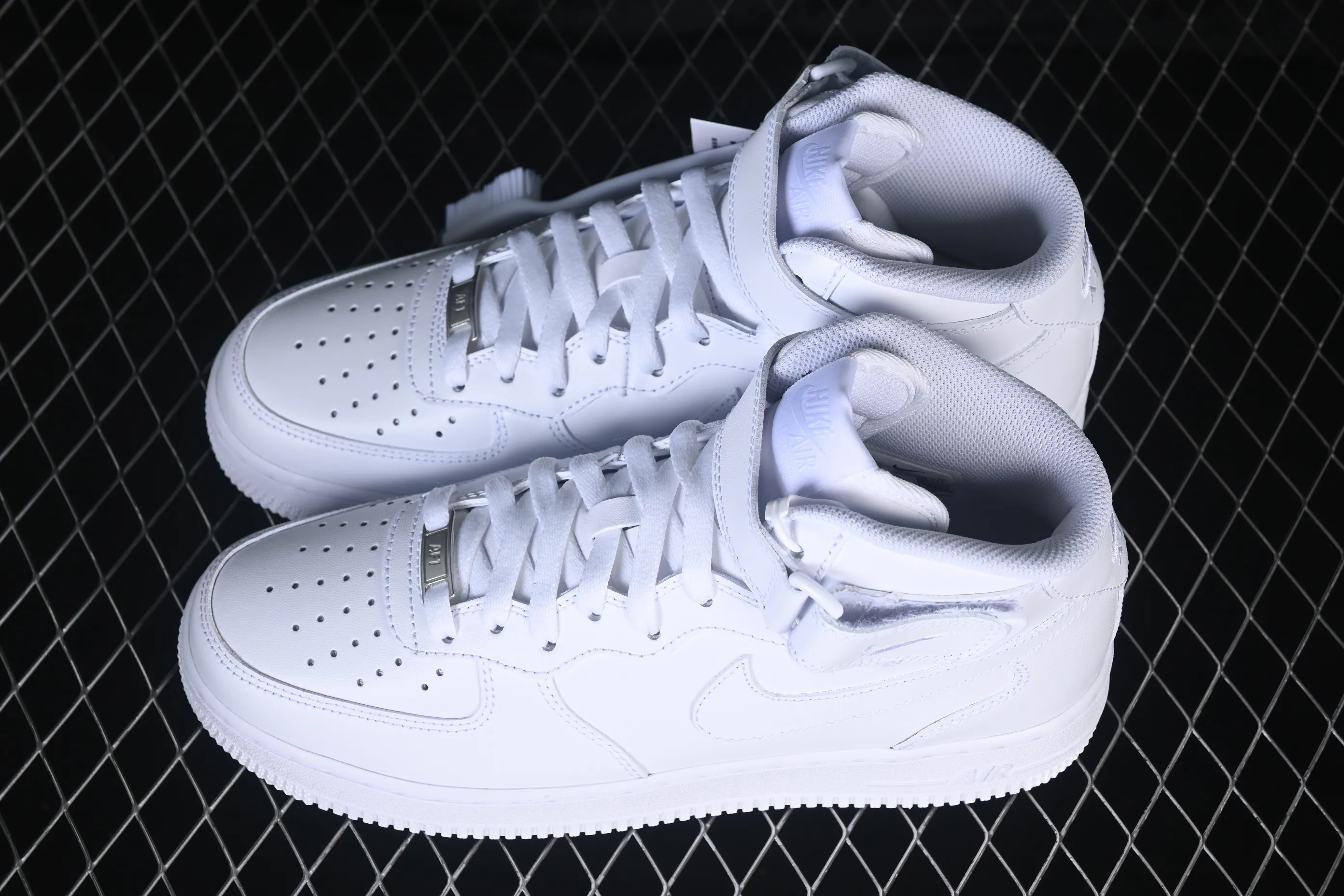 All categories Nk Air Force 1 Air Force series Nk Air Force 1 Mid Air Force mid-top Nike Air Force 1'07 Mid all white Air Force 1 mid-top casual sneakers CW2289-111